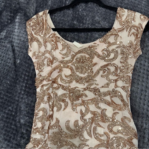 PinkBlush Maternity Ivory Gold Sequin Gown - Picture 4 of 7